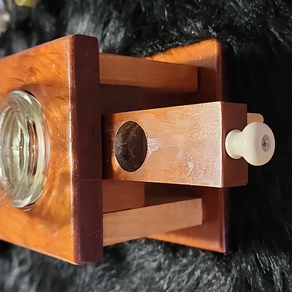 Vintage Wooden Candy Dispenser. Handcrafted. - Picture 2 of 7